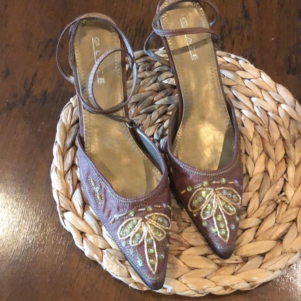 Glaze womens ankle strap beaded high heels in size 9 in copper with gold beads